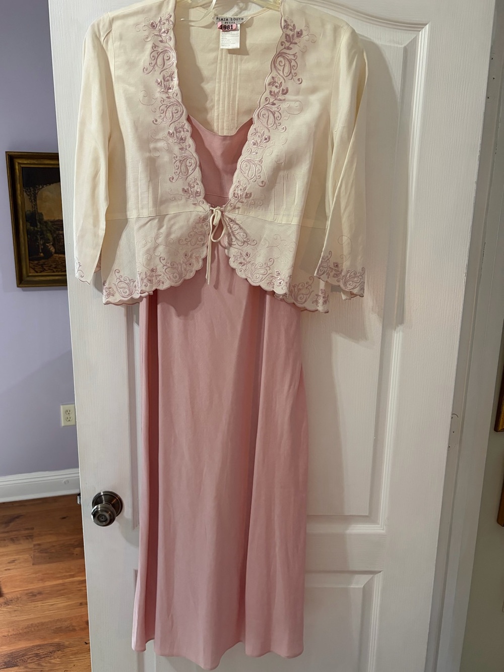 Elegant Pink Slip linen/rayon Dress with Cream Embroidered jacket 16P